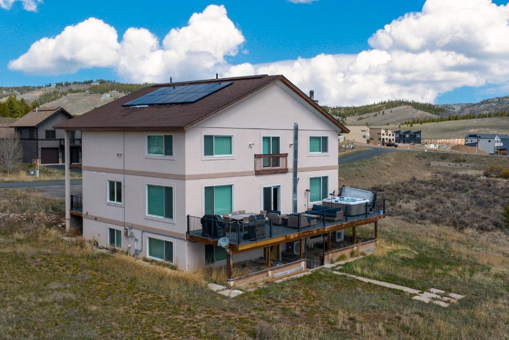 Tabernash House | 101 Harebell Circle