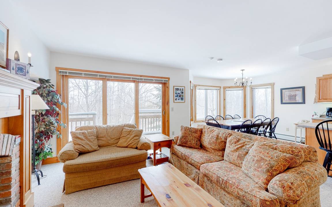 North Troy Condo | 119 m² Condo ∙ 2 bedrooms ∙ 7 guests