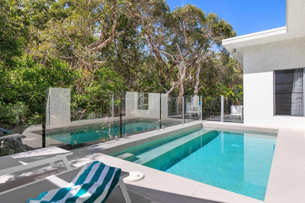 Mount Coolum House | 13 Wave Crescent