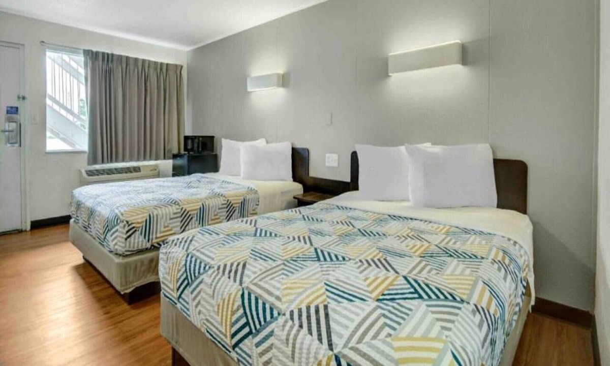 Lima Apartment | 2 Queen Beds | Non-Smoking