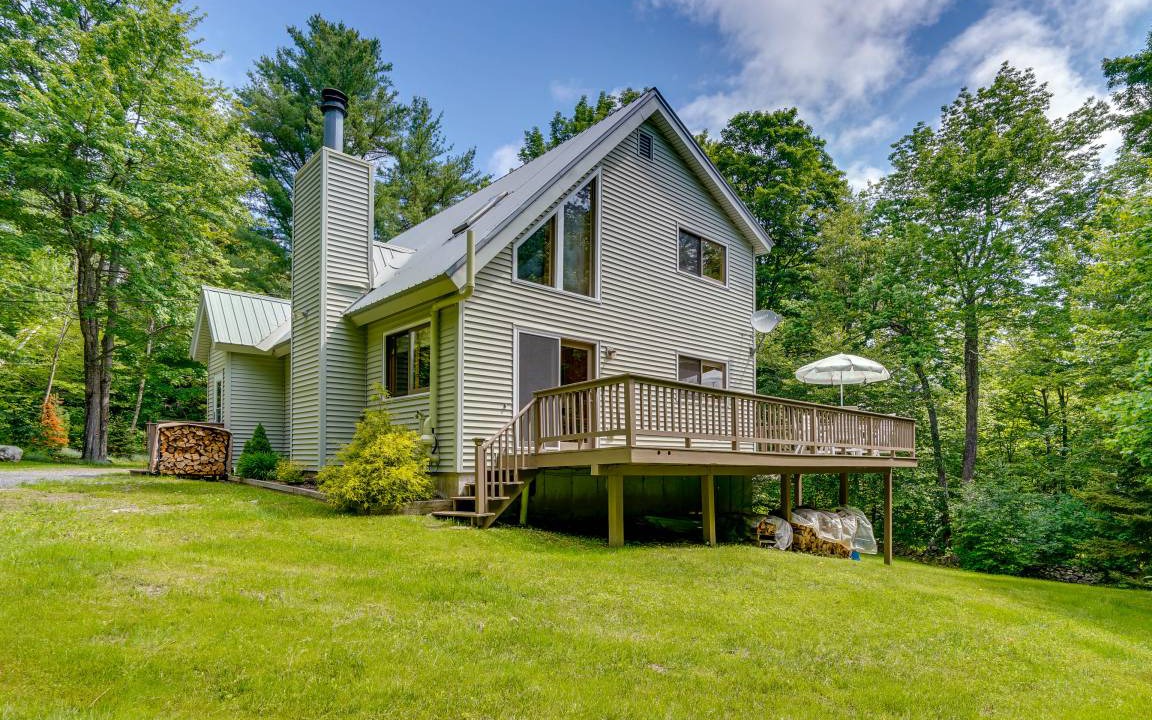 West Dover House | 222 m² House ∙ 3 bedrooms ∙ 8 guests