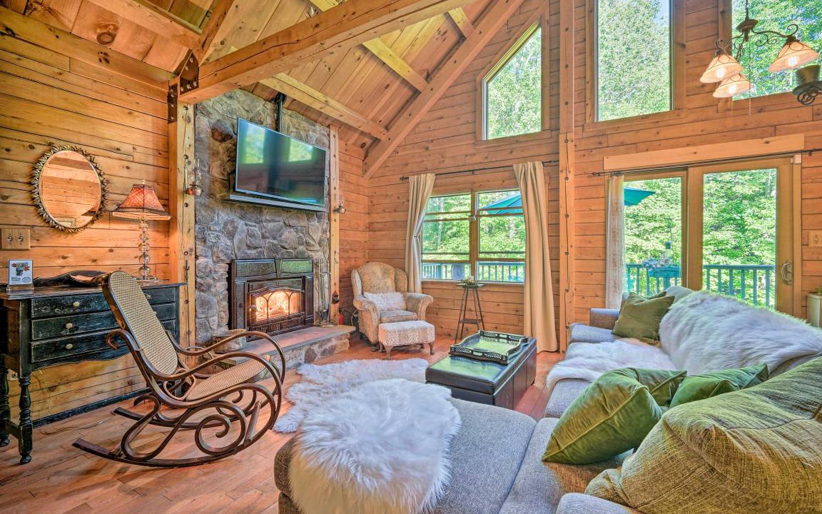 West Dover House | 232 m² House ∙ 4 bedrooms ∙ 8 guests