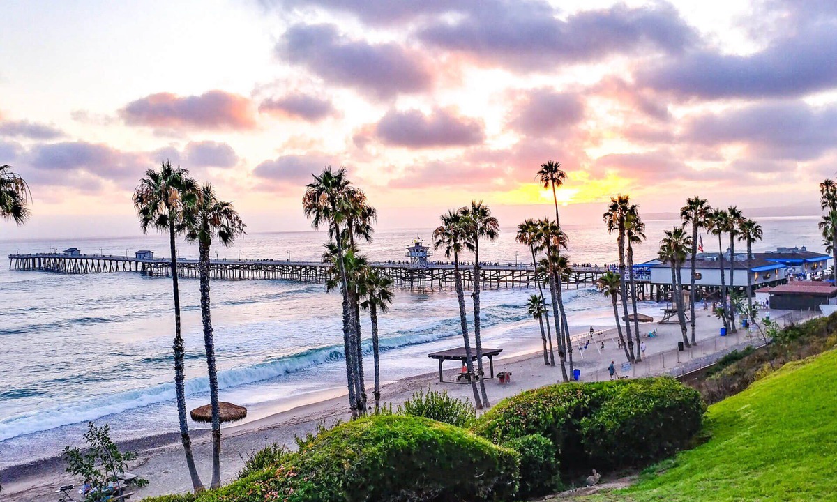 San Clemente Hotel | 3 Accommodations | Downtown & Pier Nearby | Free Covered Parking | 2 Queen Beds