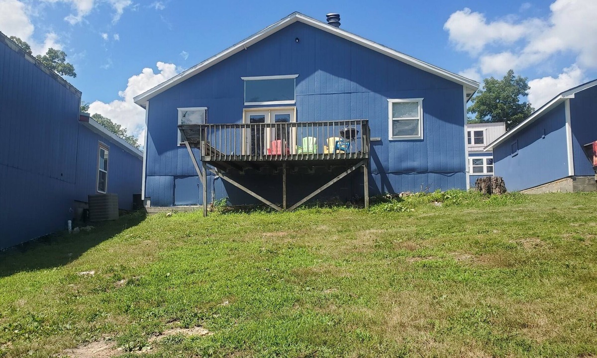 Climax Springs Cabin | 4 Bedroom - 2 Bath Lakefront
