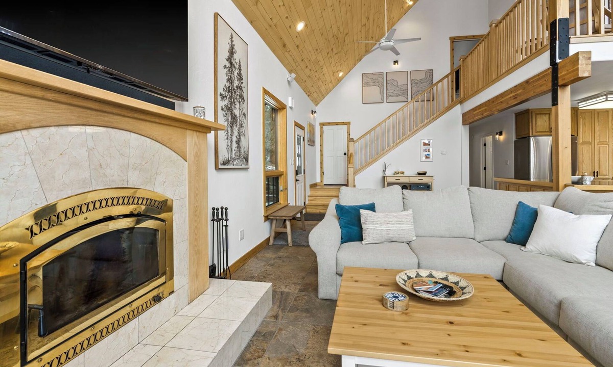 Durango Hills House | 5-Acre Durango Home | Trails, Deck, Mesa Verde