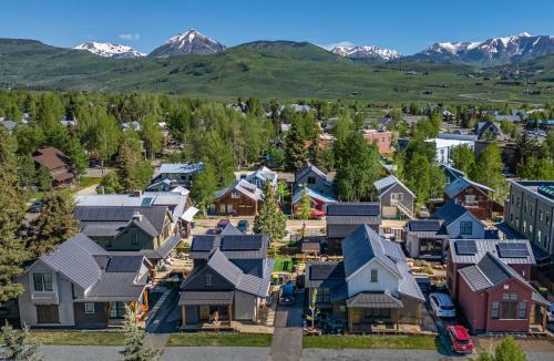 Crested Butte House | 6-Cottage Bundle at Academy Place