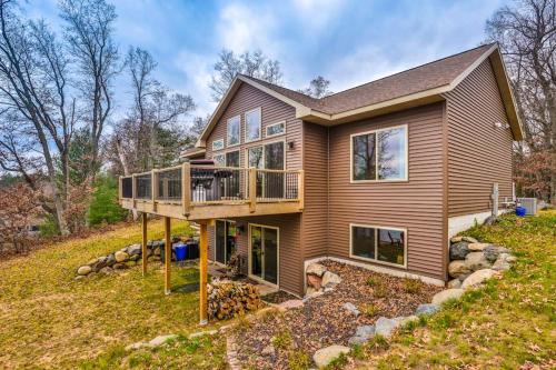 Tomahawk House | A Place To Gather