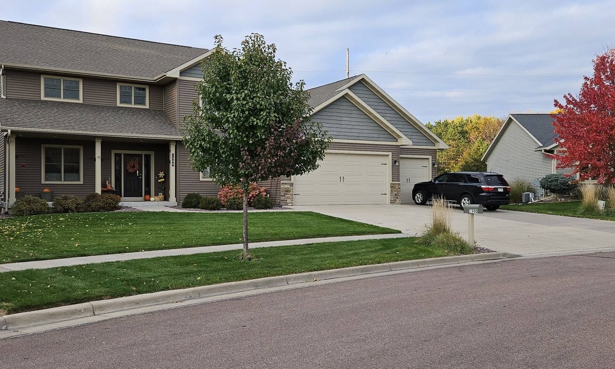 Onalaska House | A Spacious Homey Place To Be/Shared property with Owner .