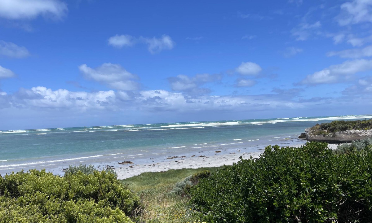 Nene Valley House | ABSOLUTE BEACHFRONT SHACK IN NENE VALLEY - steps to the beach