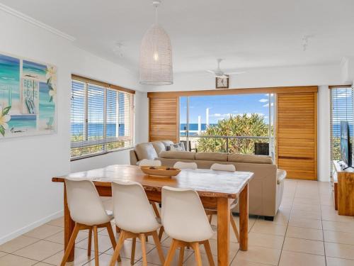 Kings Beach Apartment | Absolute Beachfront Unit