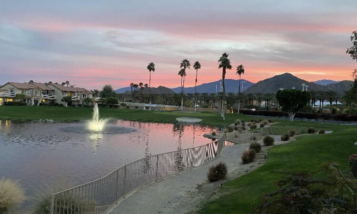 La Quinta Condo | Absolutely Pristine 2-2 Lower Unit with Stunning Views! 2027 BNP Paribas Close!