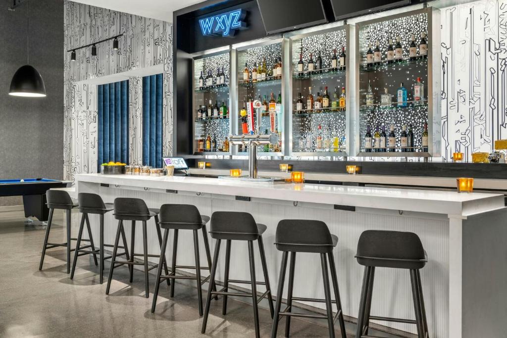 Rolling Meadows Hotel | Aloft by Marriott Chicago Schaumburg