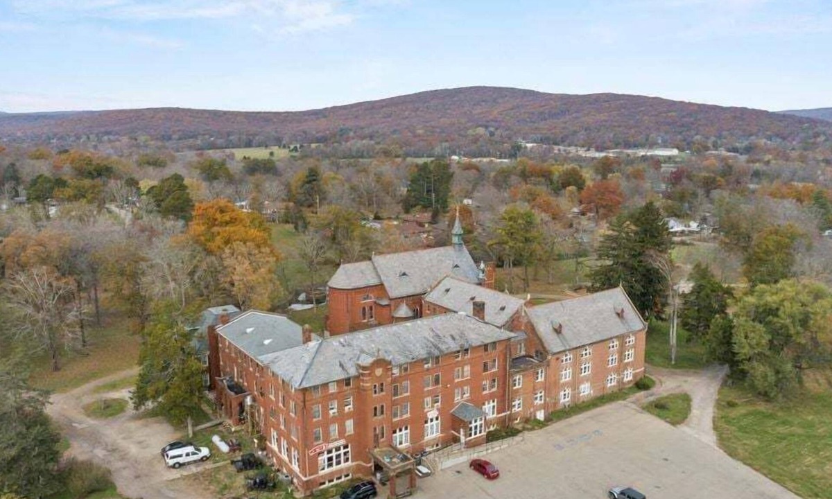Arcadia Bed & Breakfast | Arcadia Academy