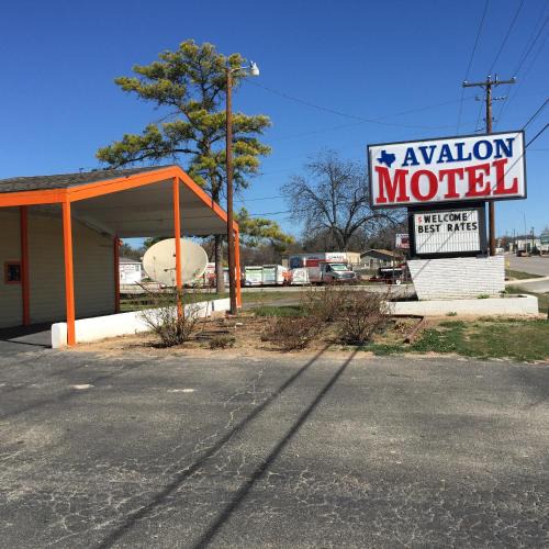 Early Hotel | Avalon Motel