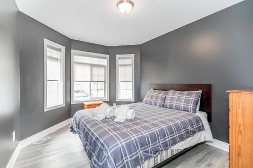 Wasaga Beach House | Beach1 Riverfront Resort