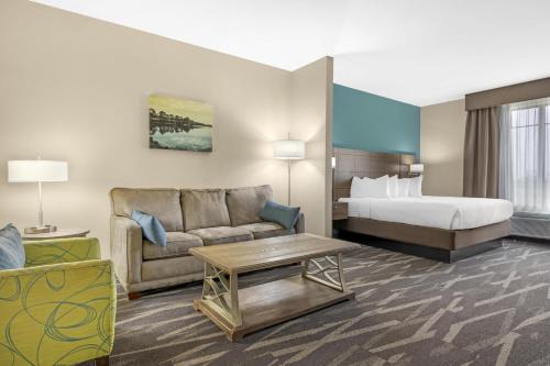 Centralia Hotel | Best Western Plus Centralia Hotel & Suites