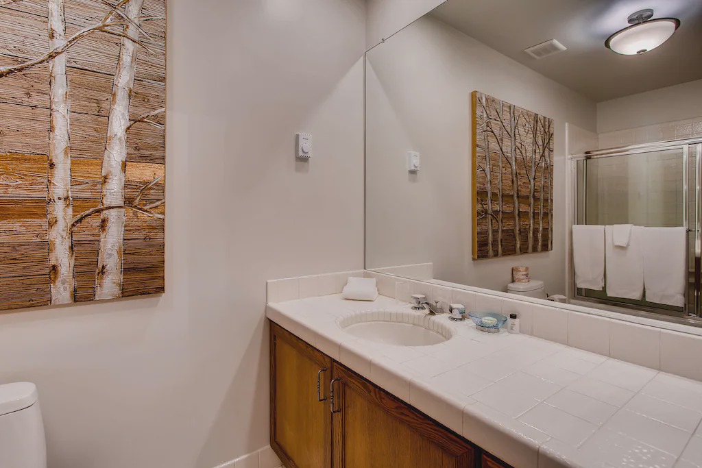 Beaver Creek Apartment | Centennial 2 Bedroom Condo Unit 11
