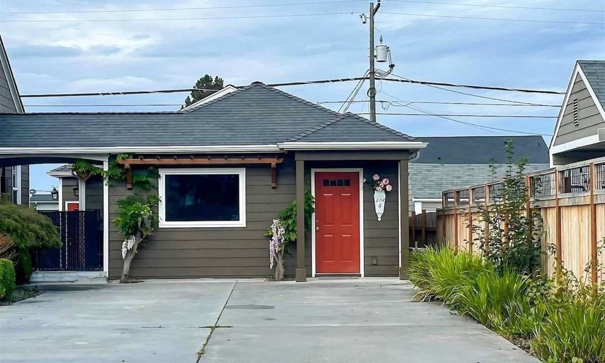 Sequim House | Charming 5-BR, Downtown Sequim, Sleeps 12, Fenced Yard