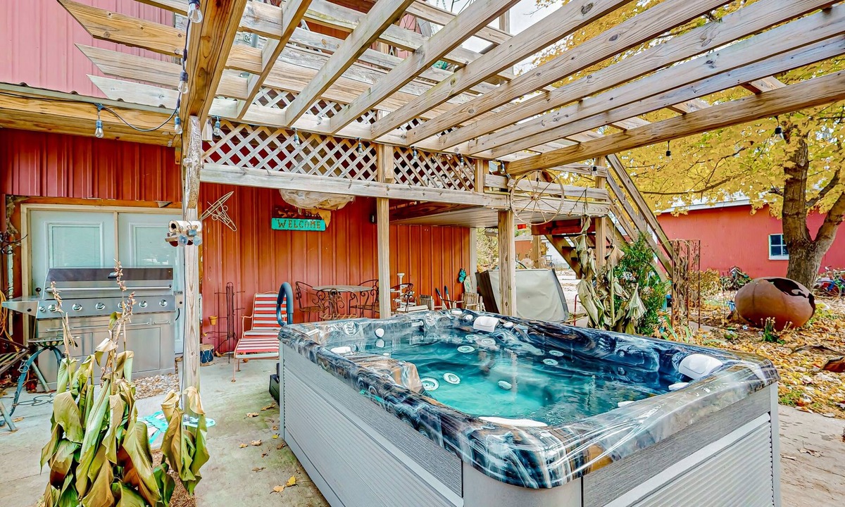 Lowder House | Charming barn-turned-home with hot tub & W/D - quiet location & dog-friendly