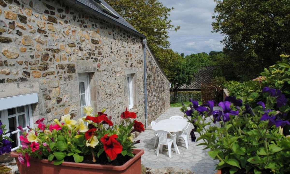 Brix Cottage | Charming house in Brix with terrace and garden, pets allowed