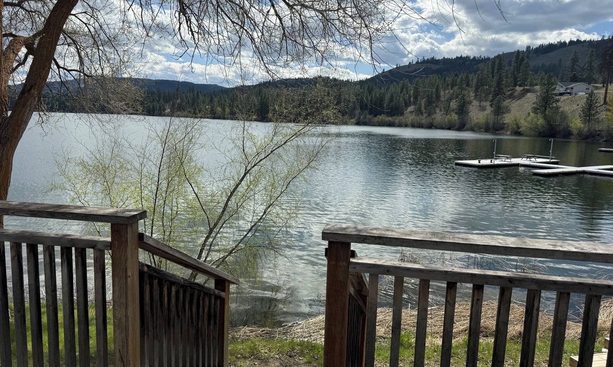 Republic Cabin | Charming Lakefront Cabin w/Full Kitchen - Sleeps 3- at Tiffanys Resort