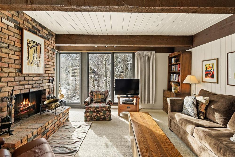 Aspen House | Chateau Roaring Fork Unit 29, Sunny, Corner Condo with River Views