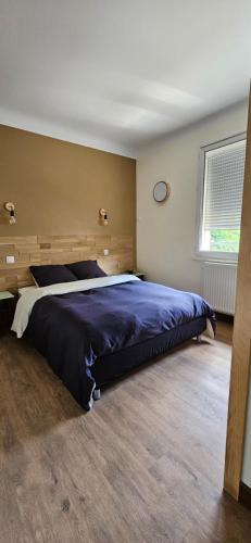 Miroir - Batignolles House | Chez Francis