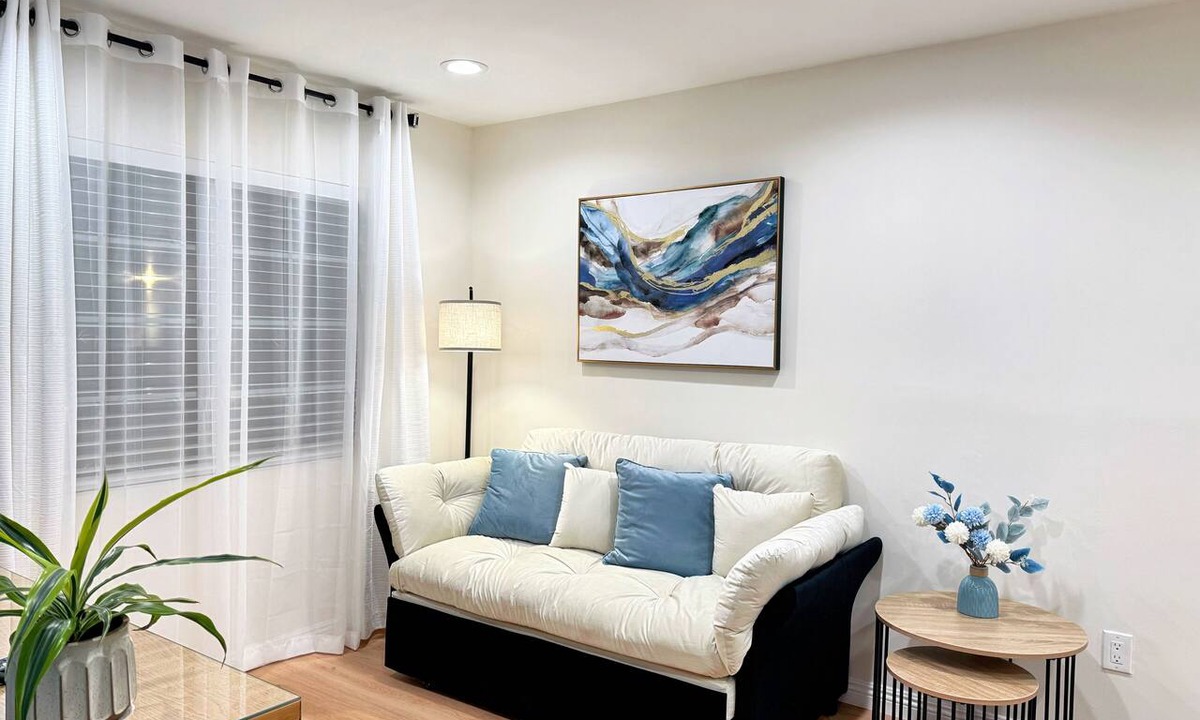 Walnut Valley Apartment | Chic studio with AC/WiFi and Garden in marvelous West Covina