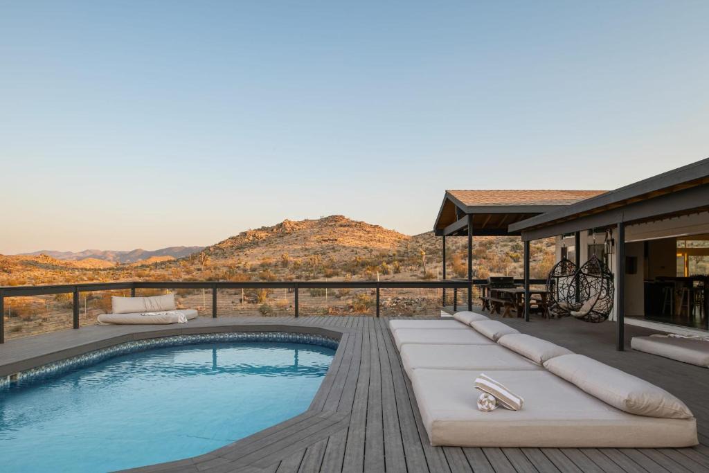 Joshua Tree House | Cloud Canyon Secluded Oasis & Breathtaking Views