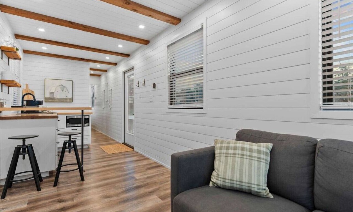 Waco Apartment | Container home with rooftop views and pickleball