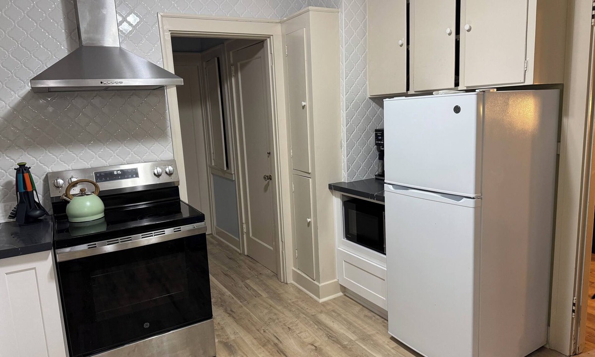 Northgate House | Convenient location beautiful 2-bedroom house in North Seattle