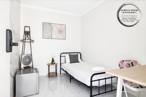 Cabramatta House | Convenient Single Stay in Heart of Cabramatta - Shared Bathroom and Kitchen