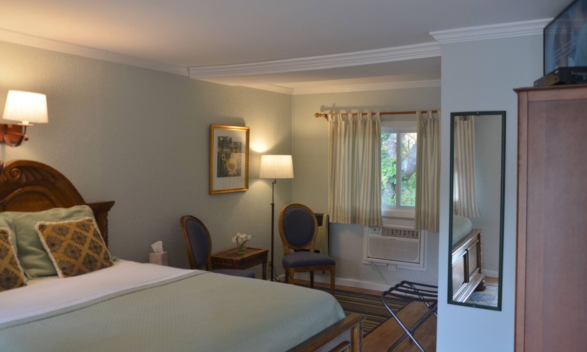 Cornwall Bridge House | Cornwall Inn and Lodge