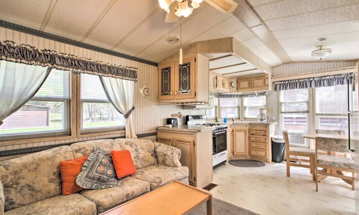 Puposky Cabin | Couples cabin on Three Island Lake in Bemidji, MN