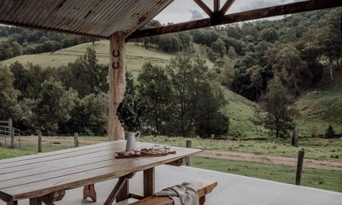 Carrabolla House | Devon Downs - Off Grid, 2BDRM Cabin, Farm escape