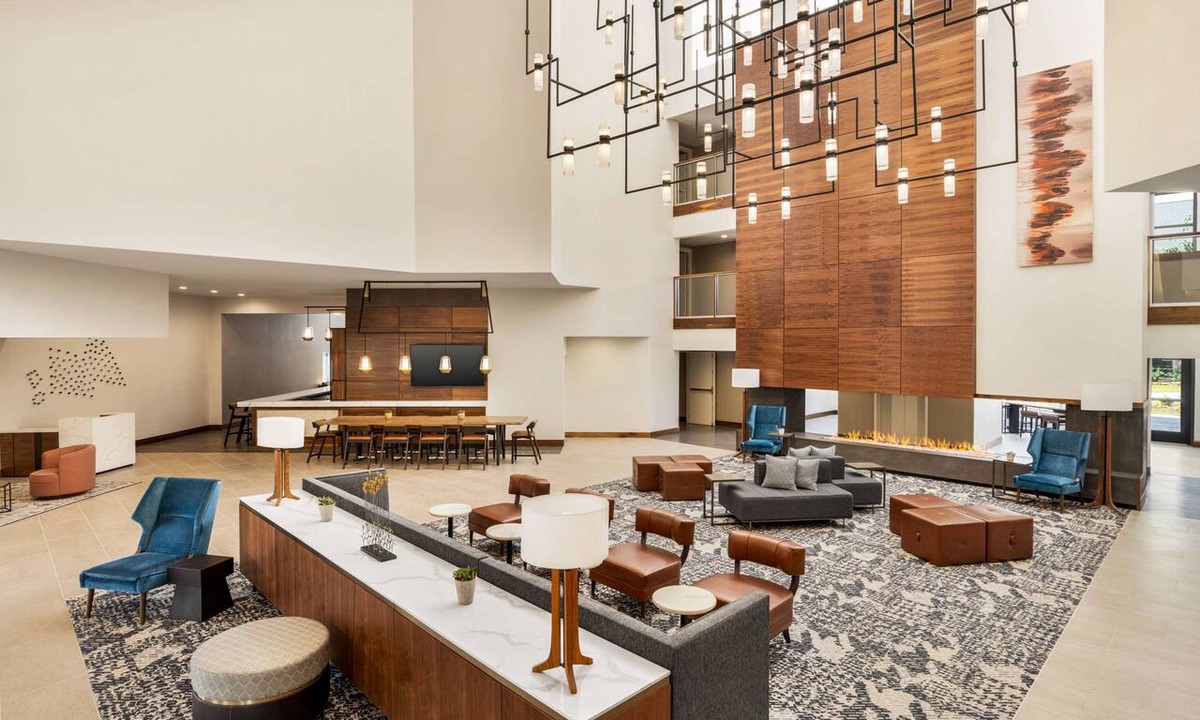 Dublin Hotel | DoubleTree by Hilton Columbus Dublin