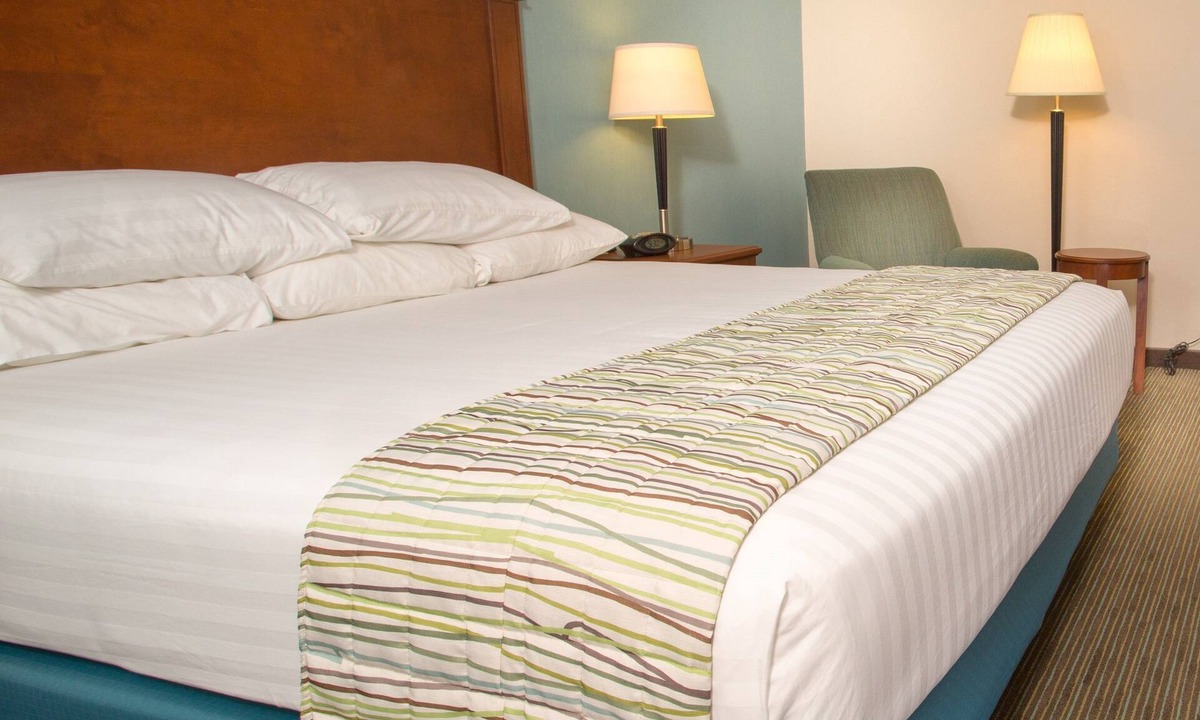 Cape Girardeau Hotel | Drury Inn & Suites Cape Girardeau