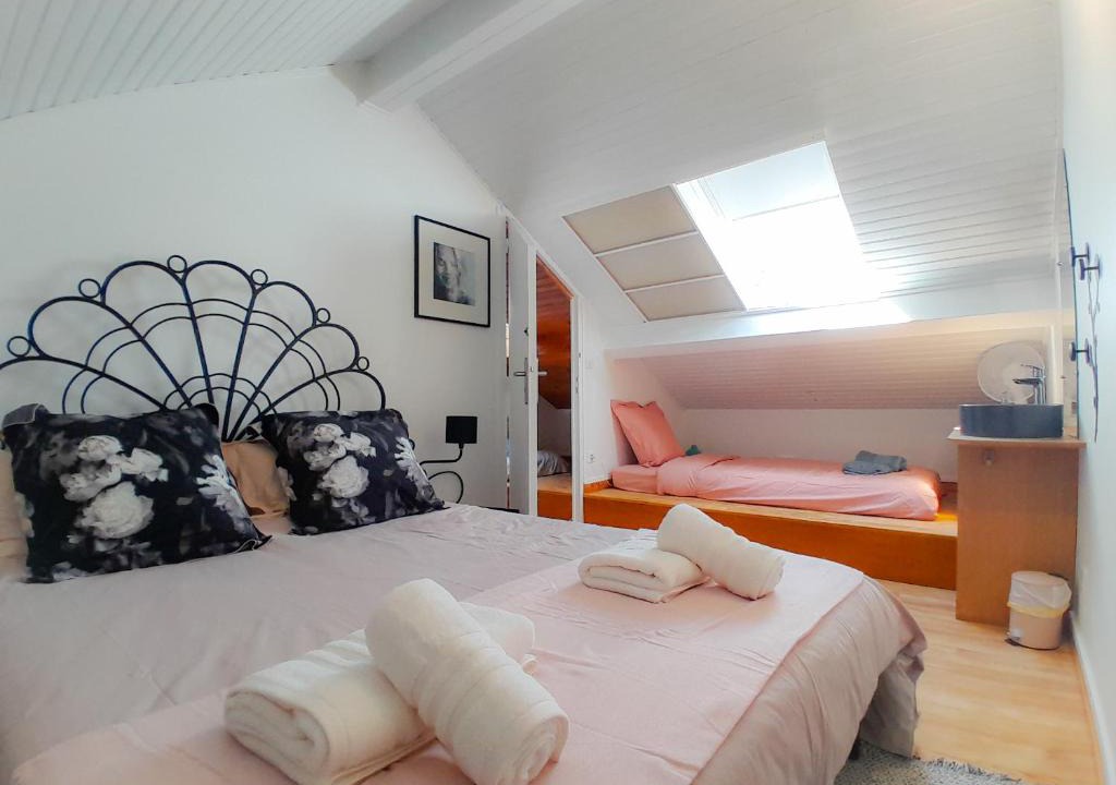 Maisons-Laffitte Apartment | Duplex de Charme avec Bureau - Face Gare RER A
