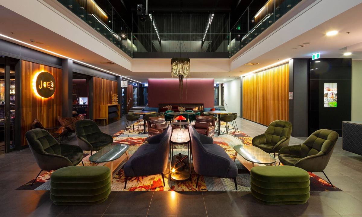 Griffith Hotel | East Hotel