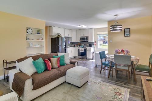 Moline Acres House | Easy Access to Parks, Hospital: St Louis Home