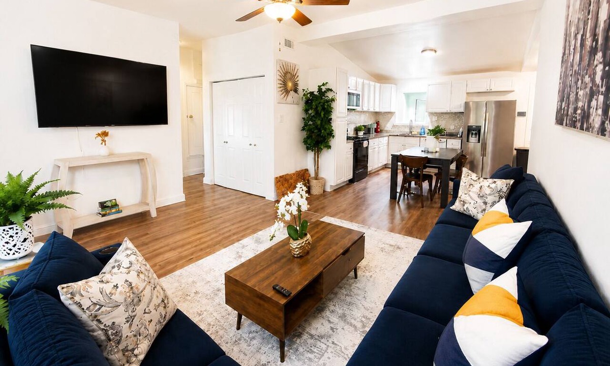 Rowlett House | Entire Spacious and beautiful 5 Bedroom House