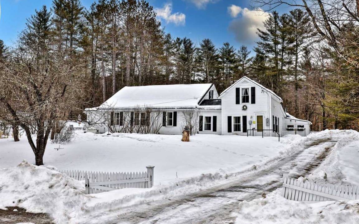 Chittenden House | Farmhouse ∙ 4 bedrooms ∙ 8 guests