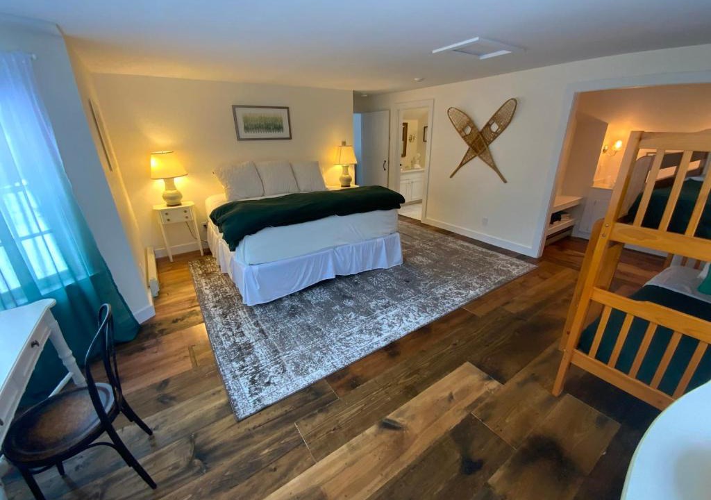 West Dover House | Farmhouse 4 - Farm Road Estate - 3 mi to Mt Snow