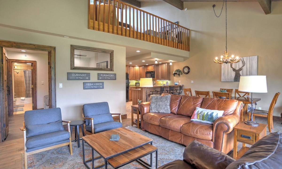 Purgatory House | Fore the Views Townhome | AC, Pool, Hot Tub, Golf & Ski