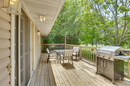 Fort Atkinson House | Fort Atkinson Ranch Home Near Rock River