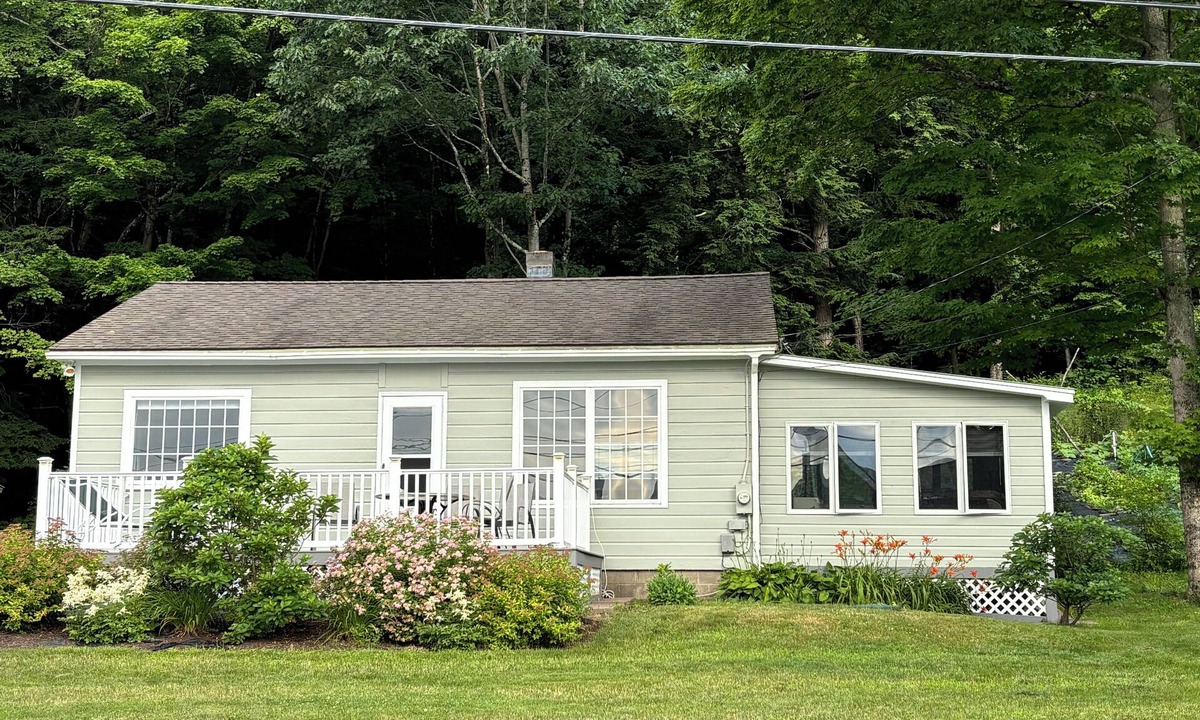 Wells House | Four Season Lakeside Retreat