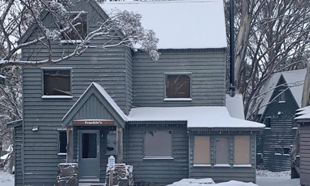 Dinner Plain Ski Chalet | Frankies - Dinner Plain
