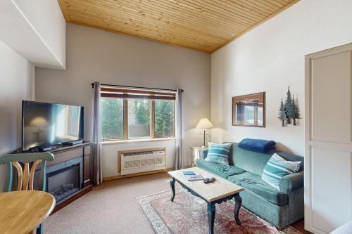 Mountain House Apartment | Gateway 5059