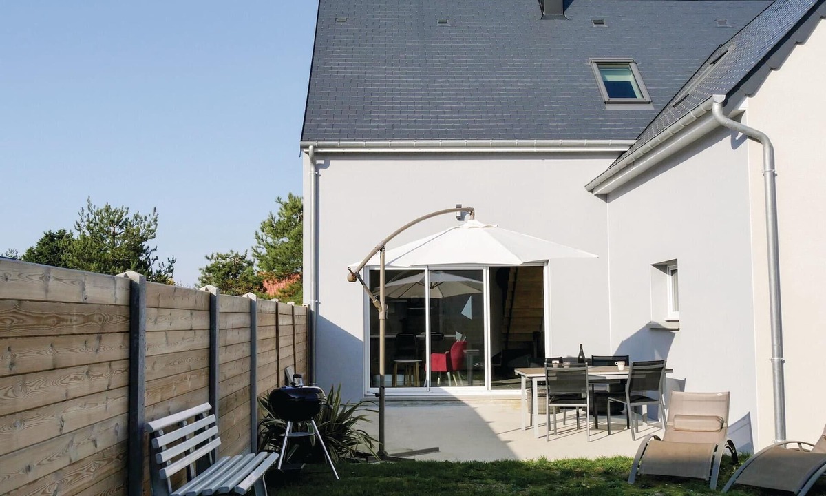 Saint-Germain-sur-Ay House | Gorgeous home in Saint Germain sur Ay with WiFi