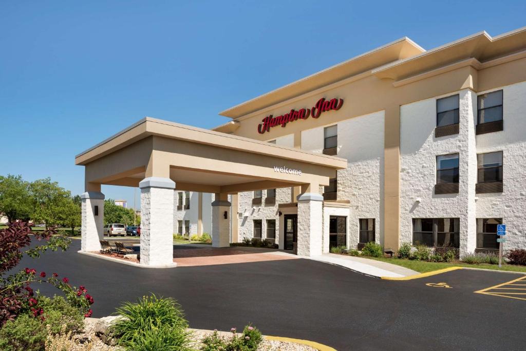 Tinley Park Hotel | Hampton Inn Chicago-Tinley Park